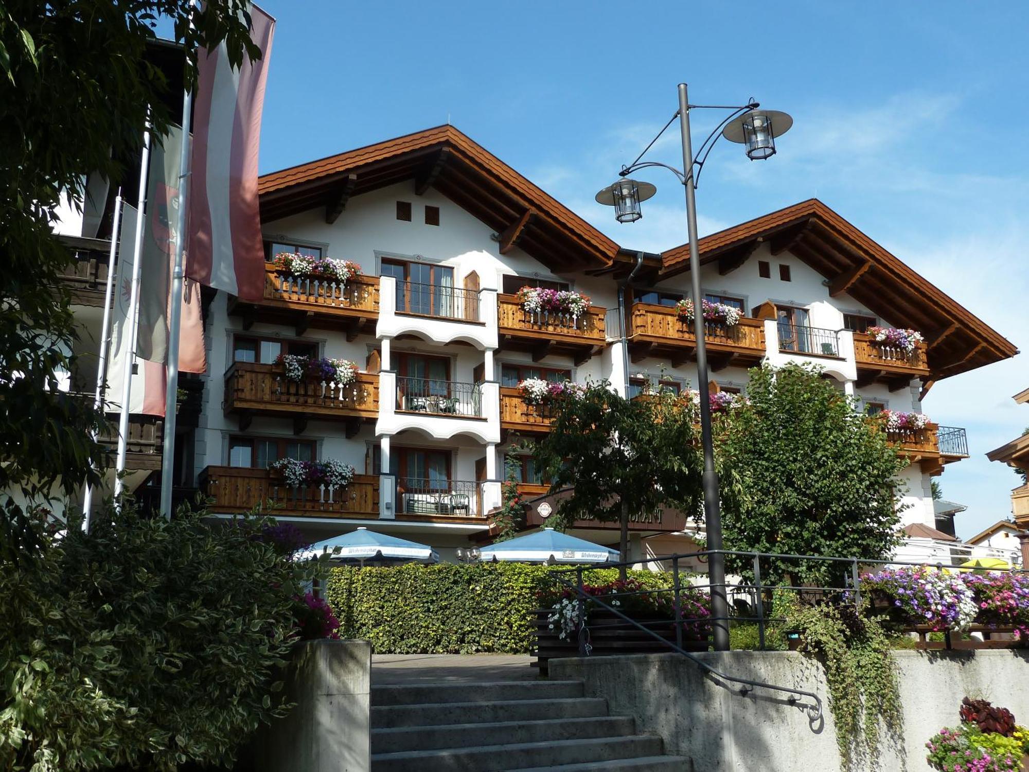 Hotel Feldwebel ゼル エクステリア 写真